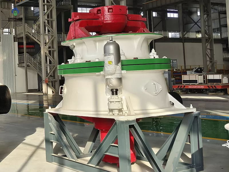 DP single-cylinder cone crusher production line and casting machining workshop view