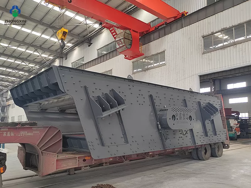 Mining vibrating screen side view showing exciter and motor drive system