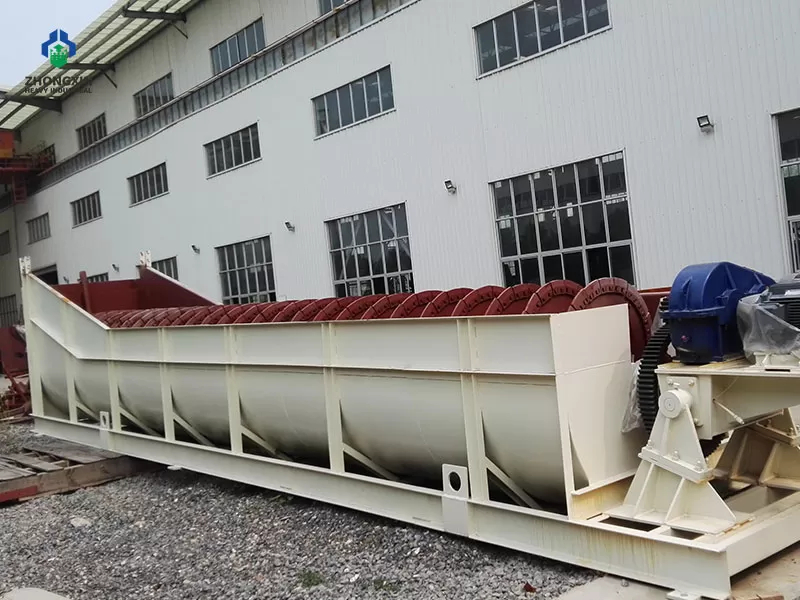 Brand new XL series sand washing screw with protective anti-corrosion coating in the factory yard