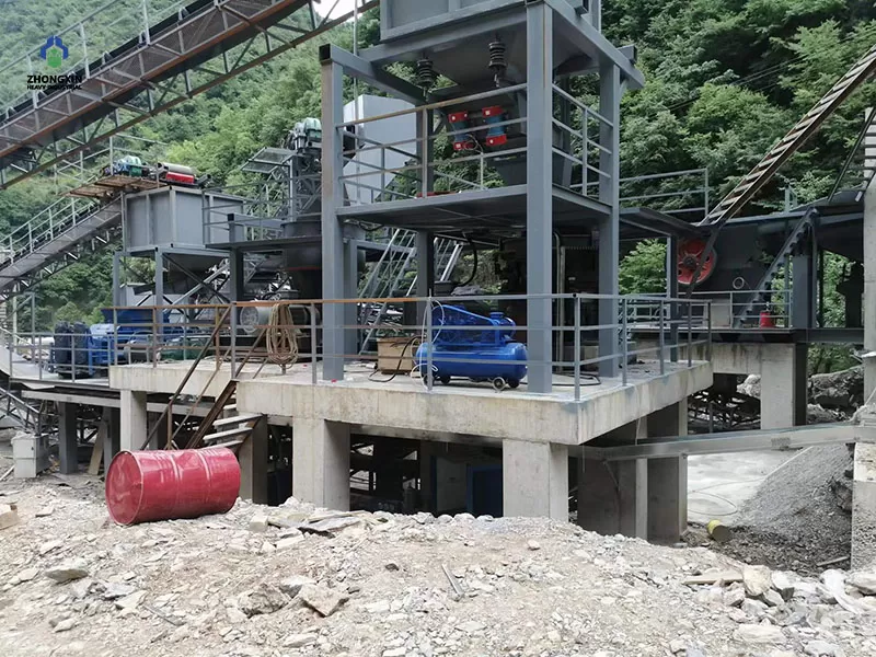 GZT Series Vibrating Feeder feeding materials efficiently in complete stone crusher plant