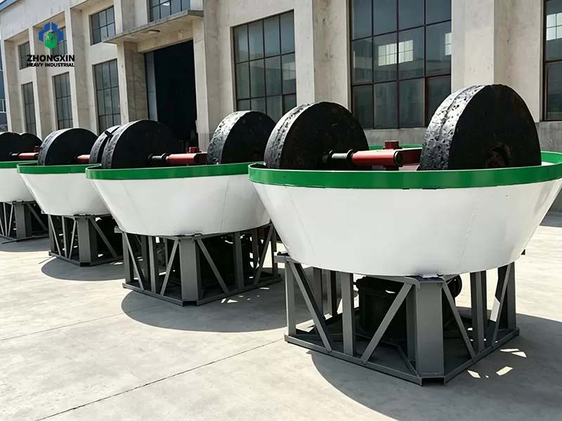 High-quality Wet Pan Mill assembled in modern mining equipment workshop